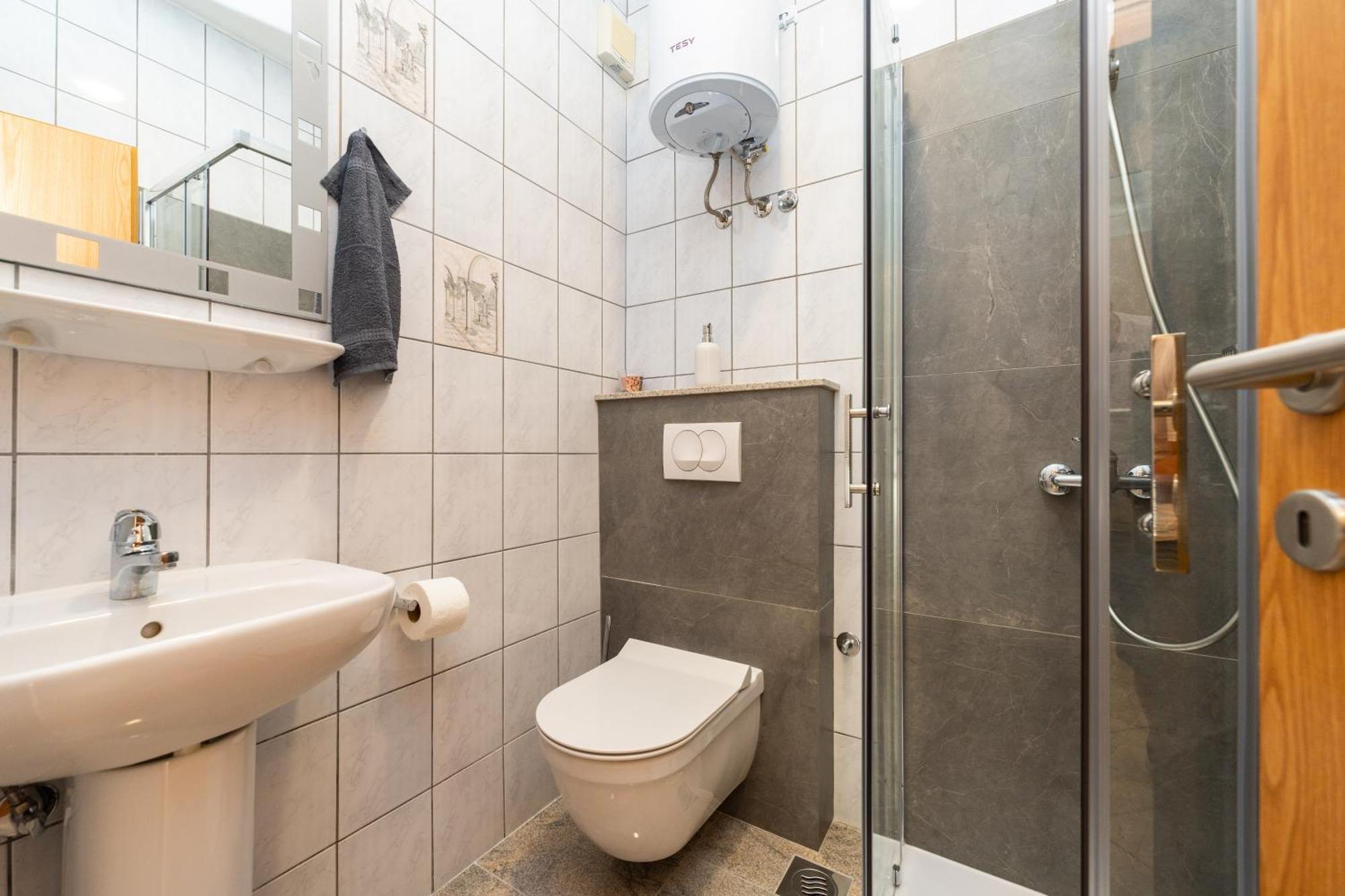 Apartments Cvetka Новаля Екстериор снимка