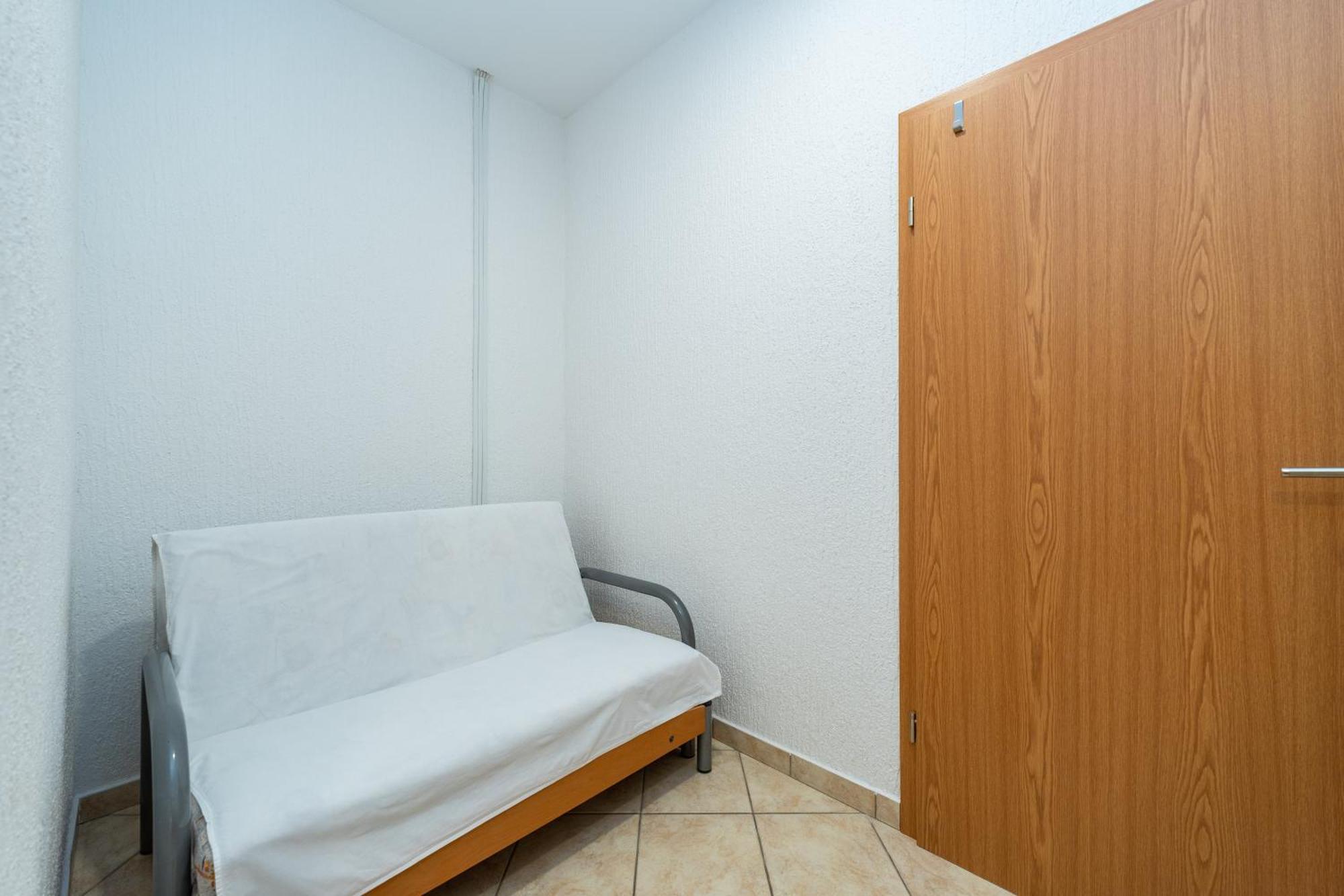 Apartments Cvetka Новаля Екстериор снимка